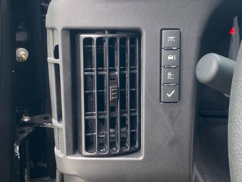 New 2025 GMC Savana 3500 Extended w/ Driver Convenience Package image 26