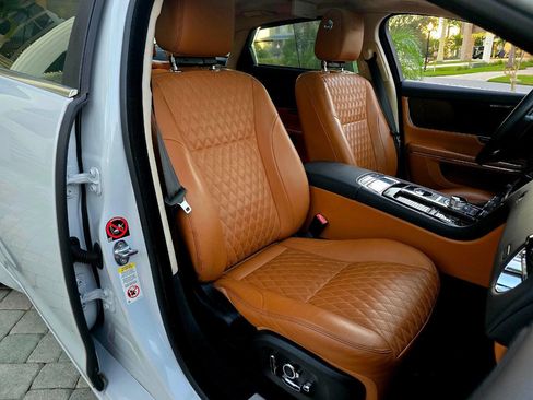 Used 2019 Jaguar XJ L Supercharged image 66