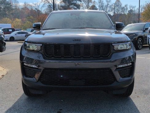 New 2025 Jeep Grand Cherokee Limited w/ Black Appearance Package image 8