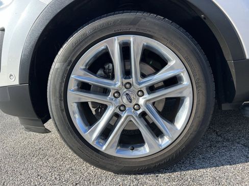 Used 2017 Ford Explorer Limited w/ Equipment Group 301A AWD/4WD image 20