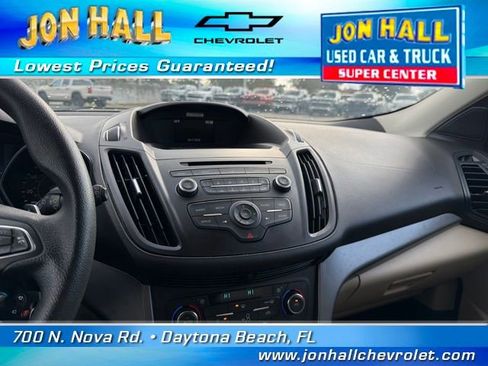 Used 2017 Ford Escape SE image 22