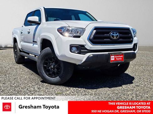 Used 2020 Toyota Tacoma SR5 AWD/4WD image 1