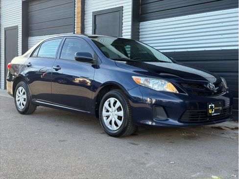Used 2012 Toyota Corolla L image 11