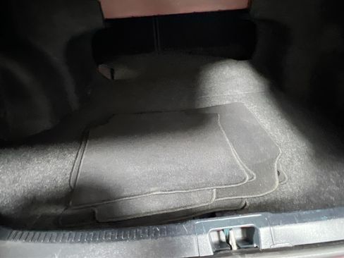 Used 2017 Toyota Camry LE FWD image 33