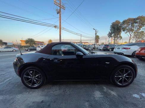 Used 2018 MAZDA MX-5 Miata Grand Touring image 4