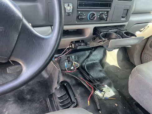 Used 2000 Ford F350 4x4 SuperCab DRW Super Duty image 29