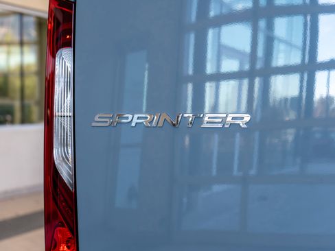 New 2025 Mercedes-Benz Sprinter 2500 image 21