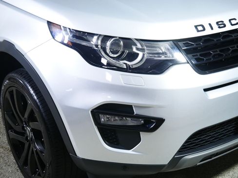 Used 2017 Land Rover Discovery Sport HSE AWD/4WD image 16
