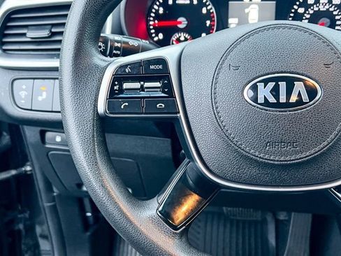 Used 2019 Kia Sorento LX image 24
