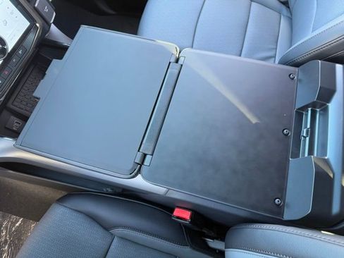 New 2025 Ford F150 Lightning Lariat image 37