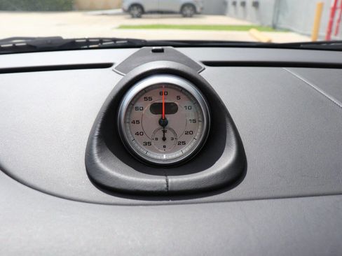 Used 2010 Porsche 911 Turbo image 29