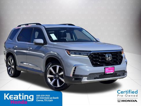 Certified 2023 Honda Pilot Touring image 3