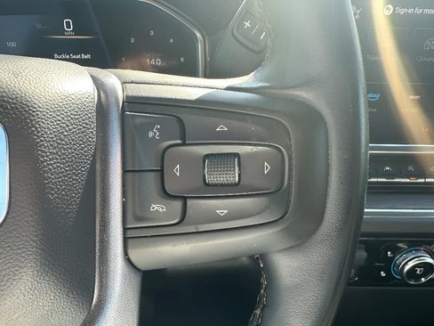 Used 2025 GMC Sierra 1500 SLT AWD/4WD image 27