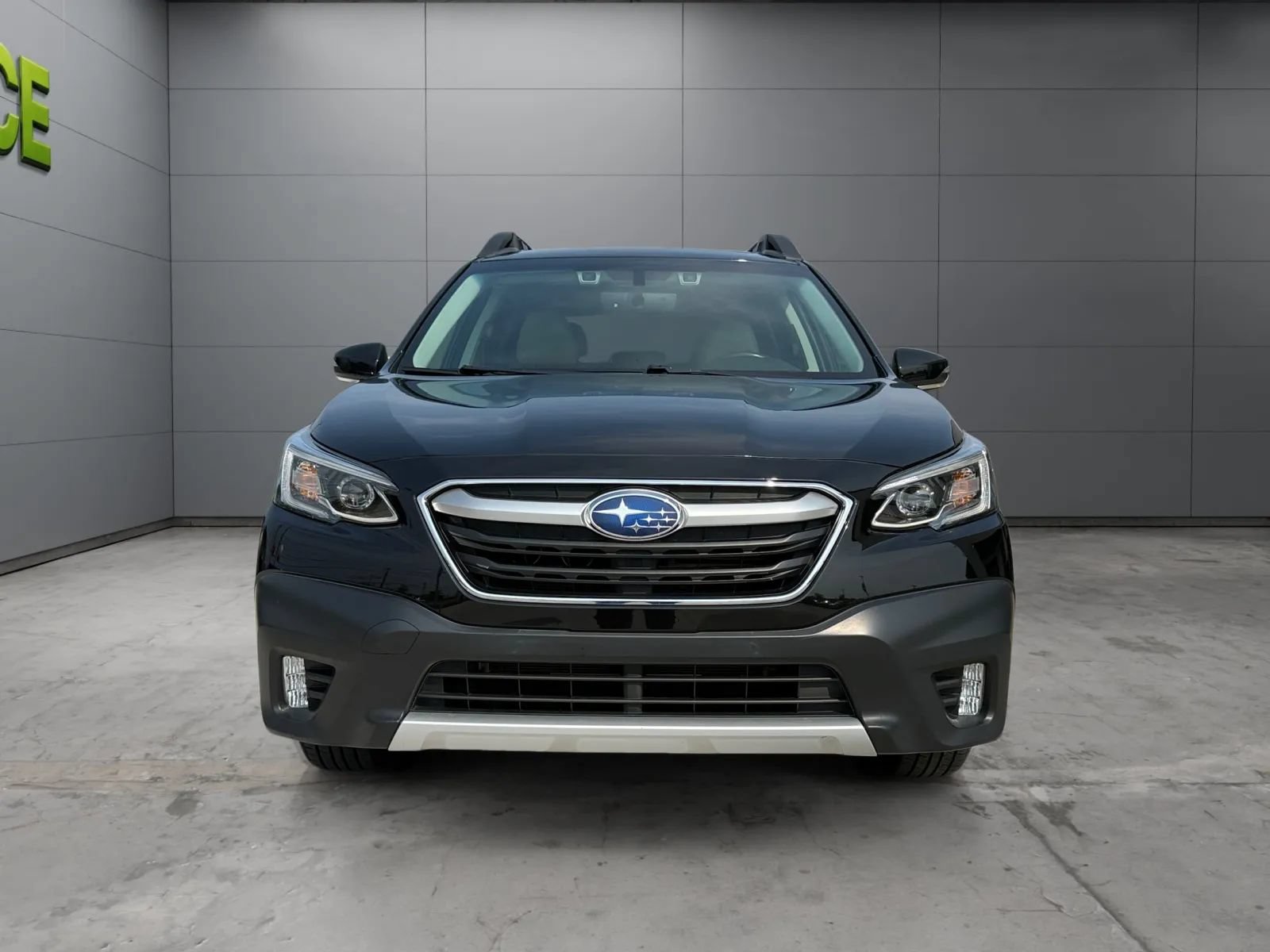 Used 2022 Subaru Outback Limited AWD/4WD image 2
