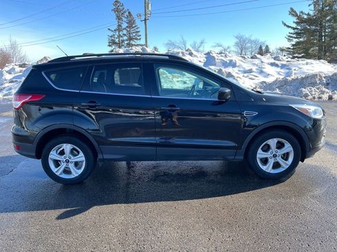Used 2016 Ford Escape SE w/ Leather Comfort Package image 6