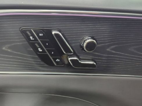Used 2024 Cadillac Lyriq Luxury AWD/4WD image 10