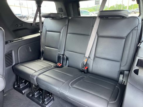 Used 2024 GMC Yukon XL Denali AWD/4WD image 19