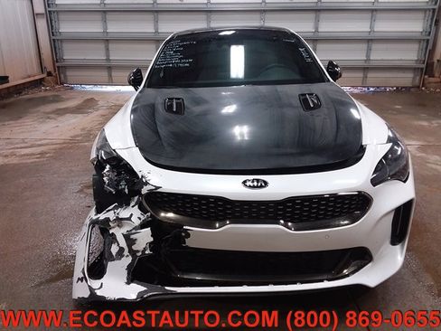 Used 2020 Kia Stinger GT1 image 7