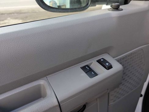 New 2026 Ford E-350 and Econoline 350 Super Duty w/ Interior Upgrade Package RWD image 17