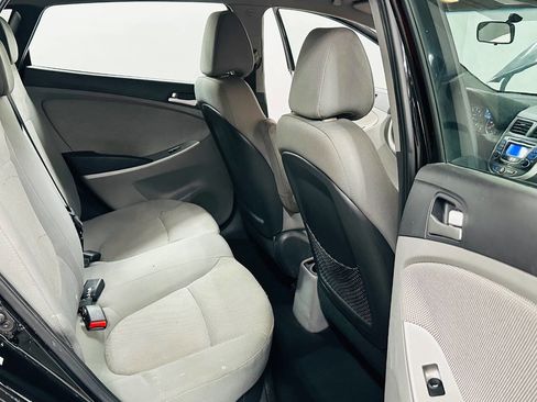 Used 2013 Hyundai Accent GS FWD image 17
