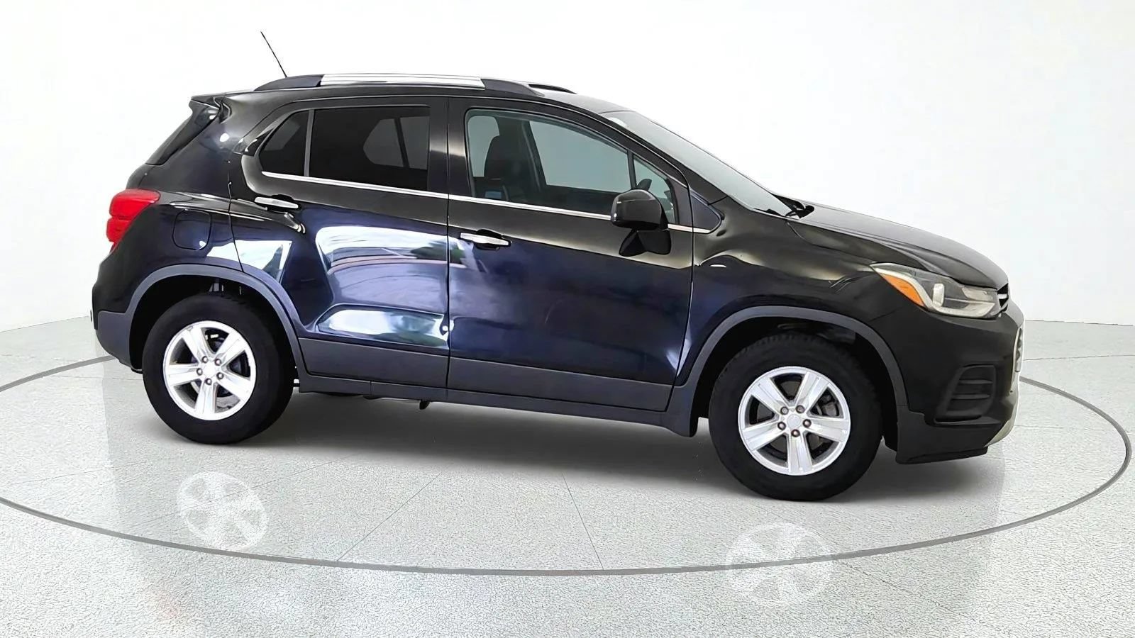 Used 2019 Chevrolet Trax LT w/ Driver Confidence Package FWD image 10