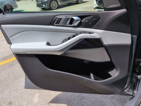 New 2026 BMW X5 xDrive40i w/ Executive Package image 31