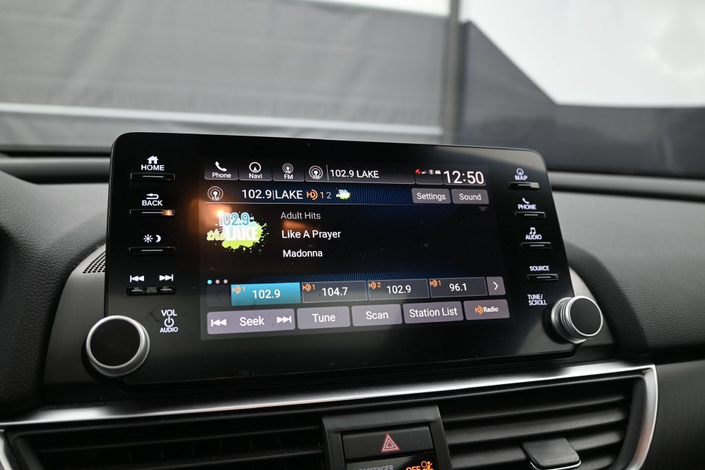 Used 2018 Honda Accord Touring image 41