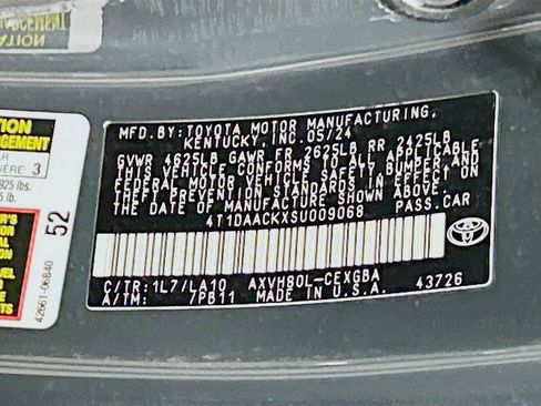 Used 2025 Toyota Camry XLE w/ Premium Package FWD image 30