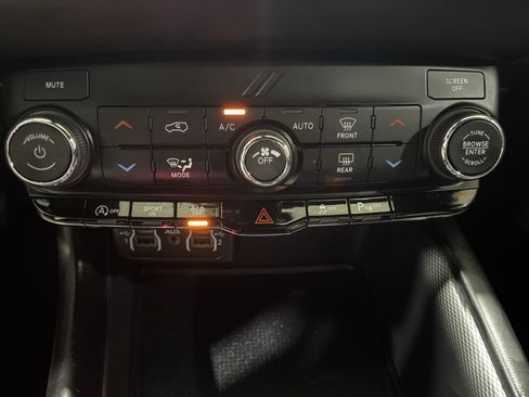 Used 2021 Dodge Durango GT AWD/4WD image 22