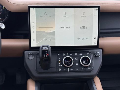 New 2026 Land Rover Defender 130 X-Dynamic SE image 12