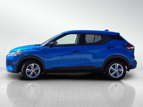 Used 2025 Nissan Kicks Play S FWD image 10