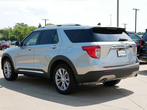 Used 2023 Ford Explorer Limited image 5