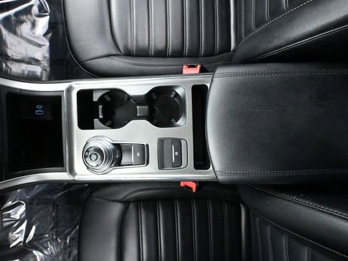 Used 2022 Ford Edge SEL w/ Convenience Package image 35