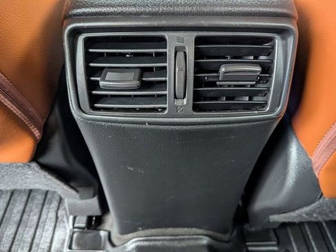 Used 2017 Nissan Rogue SL w/ SL Premium Package image 31