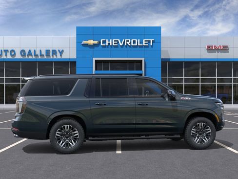 New 2026 Chevrolet Suburban Z71 AWD/4WD image 6