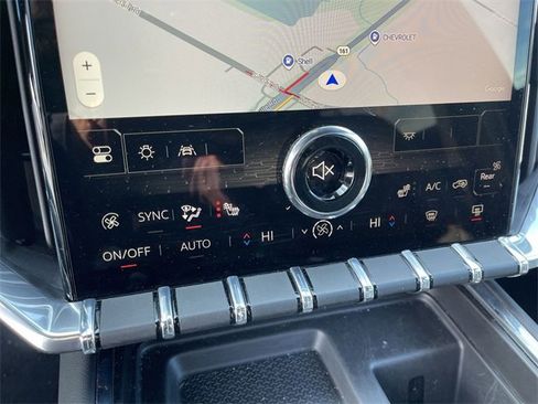 Used 2025 GMC Acadia Elevation image 19