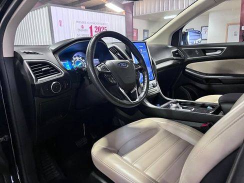 Used 2024 Ford Edge SEL AWD/4WD image 9