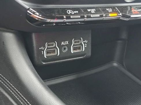 Certified 2023 Dodge Durango SXT Launch Edition AWD/4WD image 29