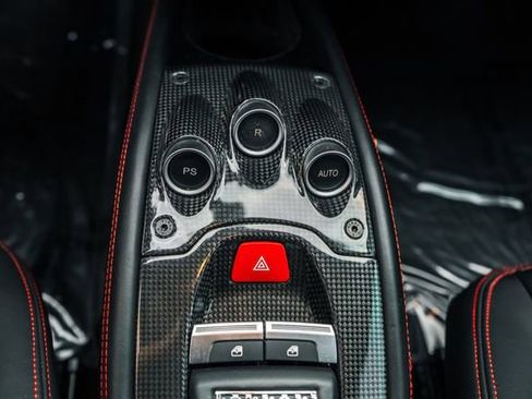 Used 2015 Ferrari 458 Italia Coupe image 41