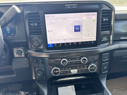 New 2026 Ford F350 Lariat w/ Black Appearance Package image 29