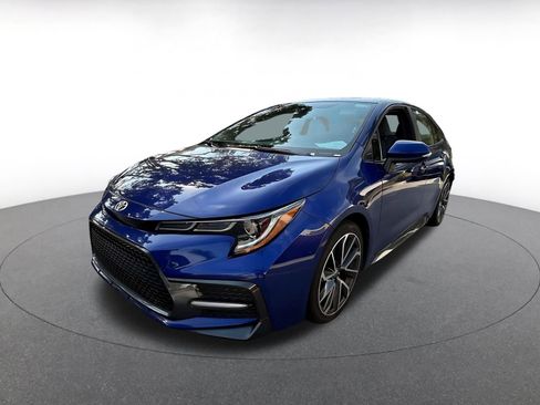 Used 2022 Toyota Corolla SE image 3