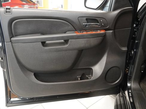 Used 2012 Chevrolet Tahoe LT w/ All-Star Edition AWD/4WD image 17