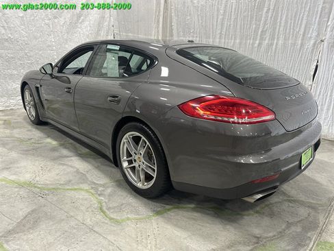 Used 2015 Porsche Panamera image 7