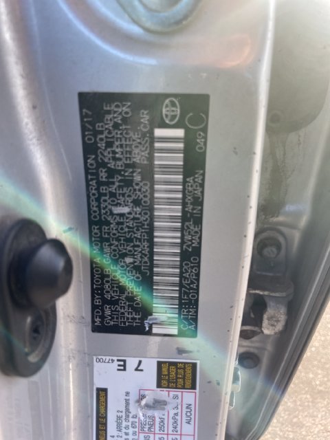 Used 2017 Toyota Prius Prime Advanced w/ Carpet Mat Package FWD image 27