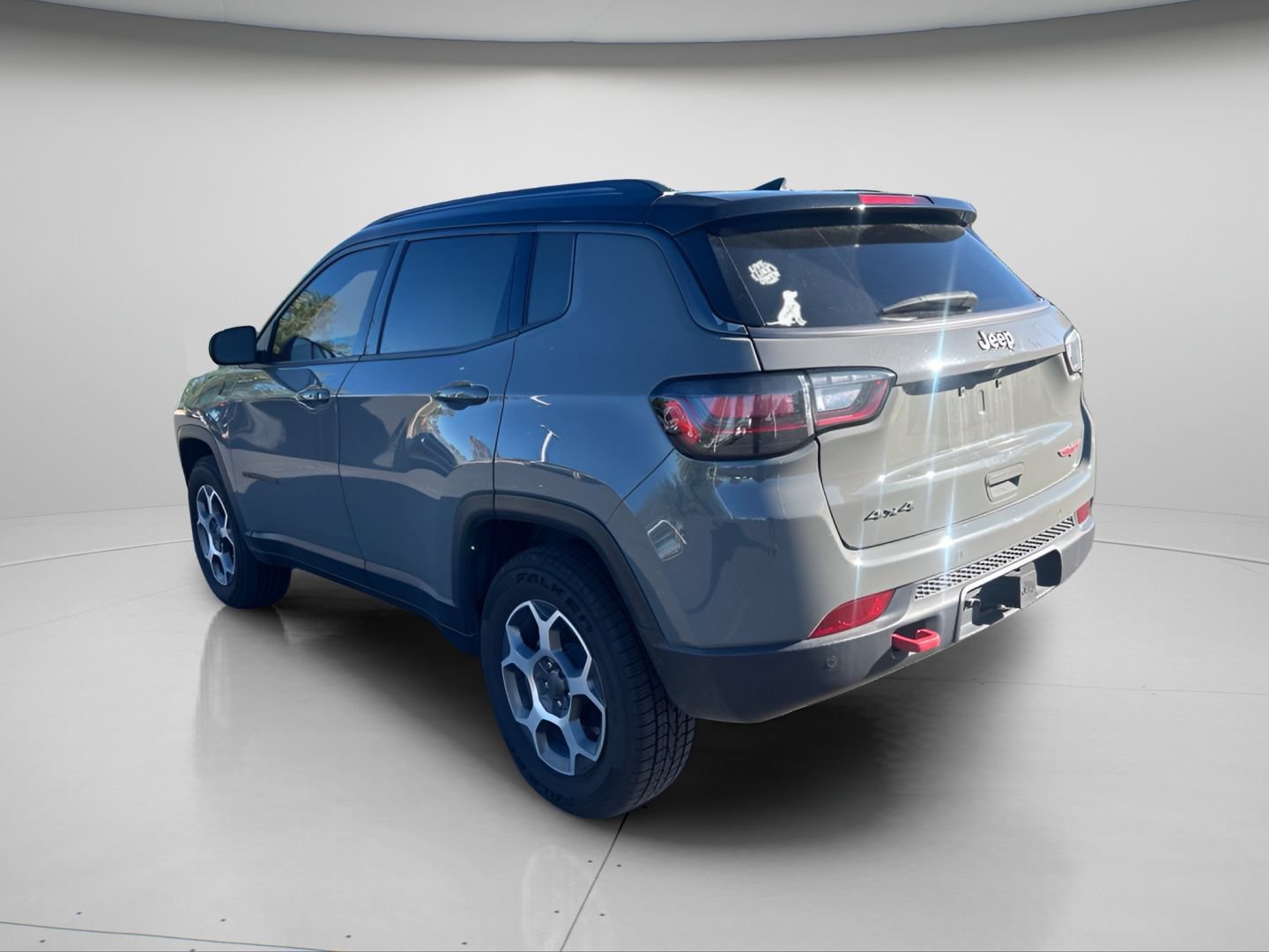 Used 2022 Jeep Compass Trailhawk w/ Trailhawk Elite Group AWD/4WD image 13