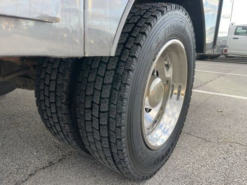 Used 2008 Ford F550 4x4 Crew Cab Super Duty image 6