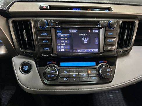Used 2014 Toyota RAV4 Limited w/ Technology Package AWD/4WD image 43