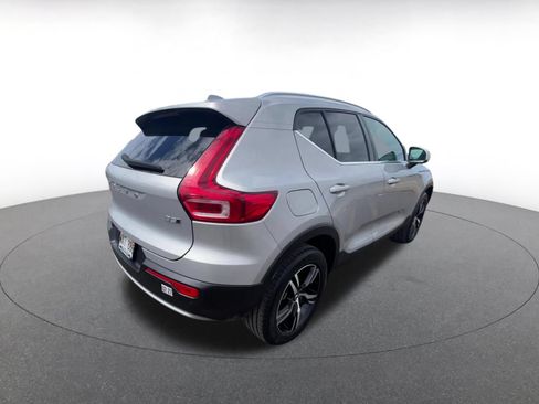 Used 2024 Volvo XC40 B5 Core AWD/4WD image 15