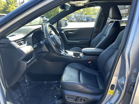 Used 2021 Toyota RAV4 XSE image 14