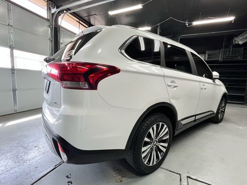 Used 2020 Mitsubishi Outlander SEL AWD/4WD image 3
